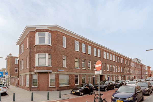 Medium property photo - Hoenderloostraat 94, 2573 RP Den Haag